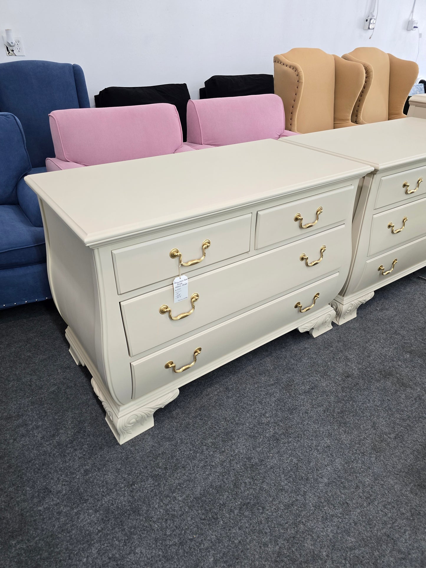 Pennsylvania House beige medium dresser