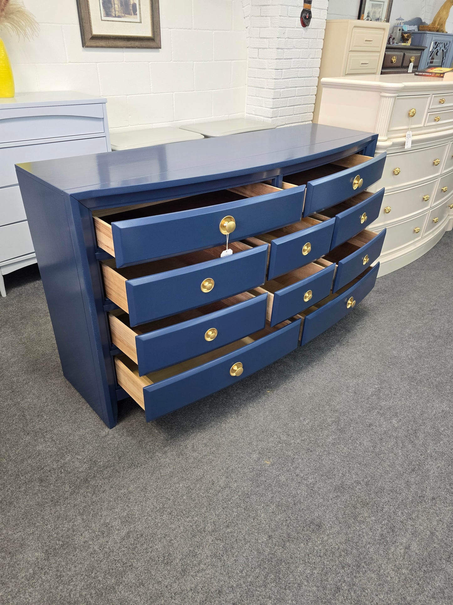 Blue Lacquered 10 drawers dresser