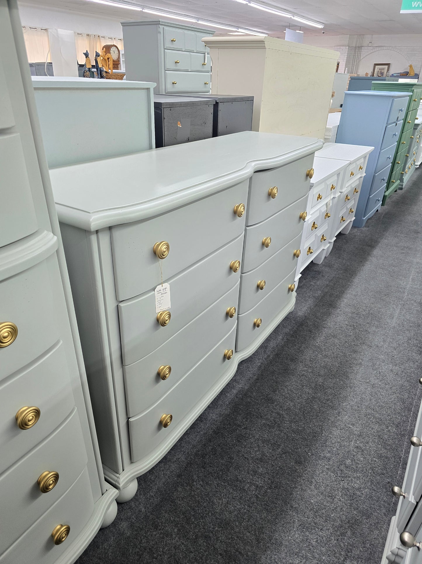 8 drawers gray dresser - solid wood