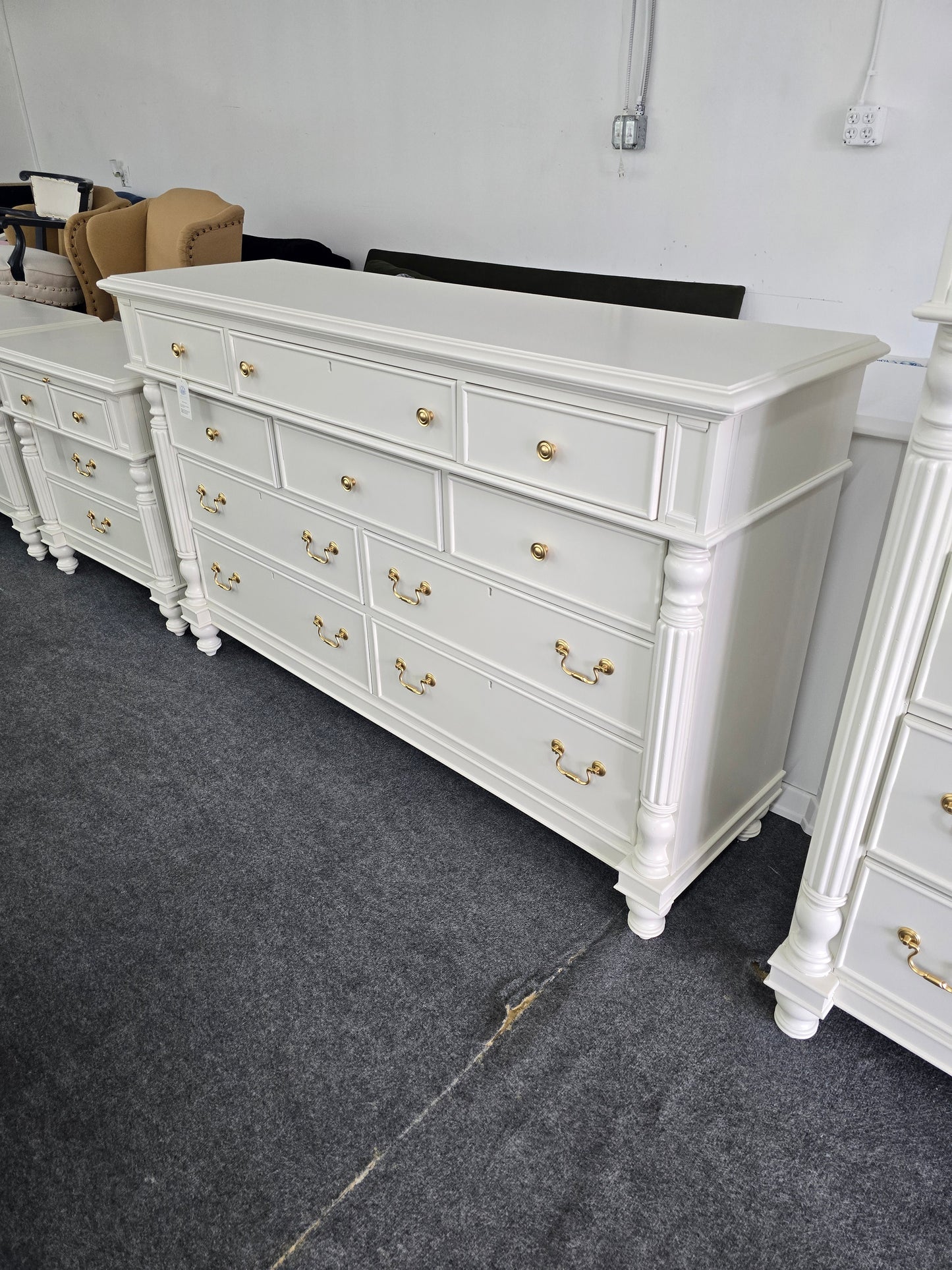 Pawama Jack solid wood cream lacquered dresser