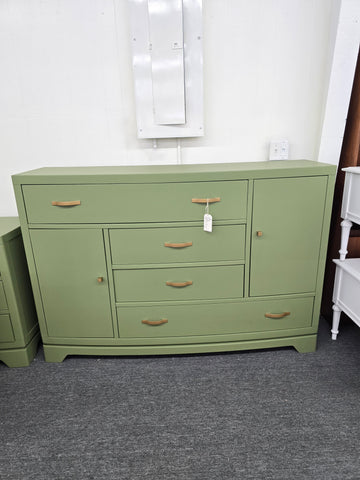 Oak moss green dresser non symmetrical