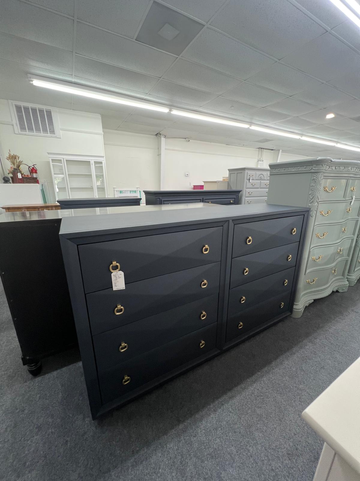 Inkwell 6 drawers modern dresser