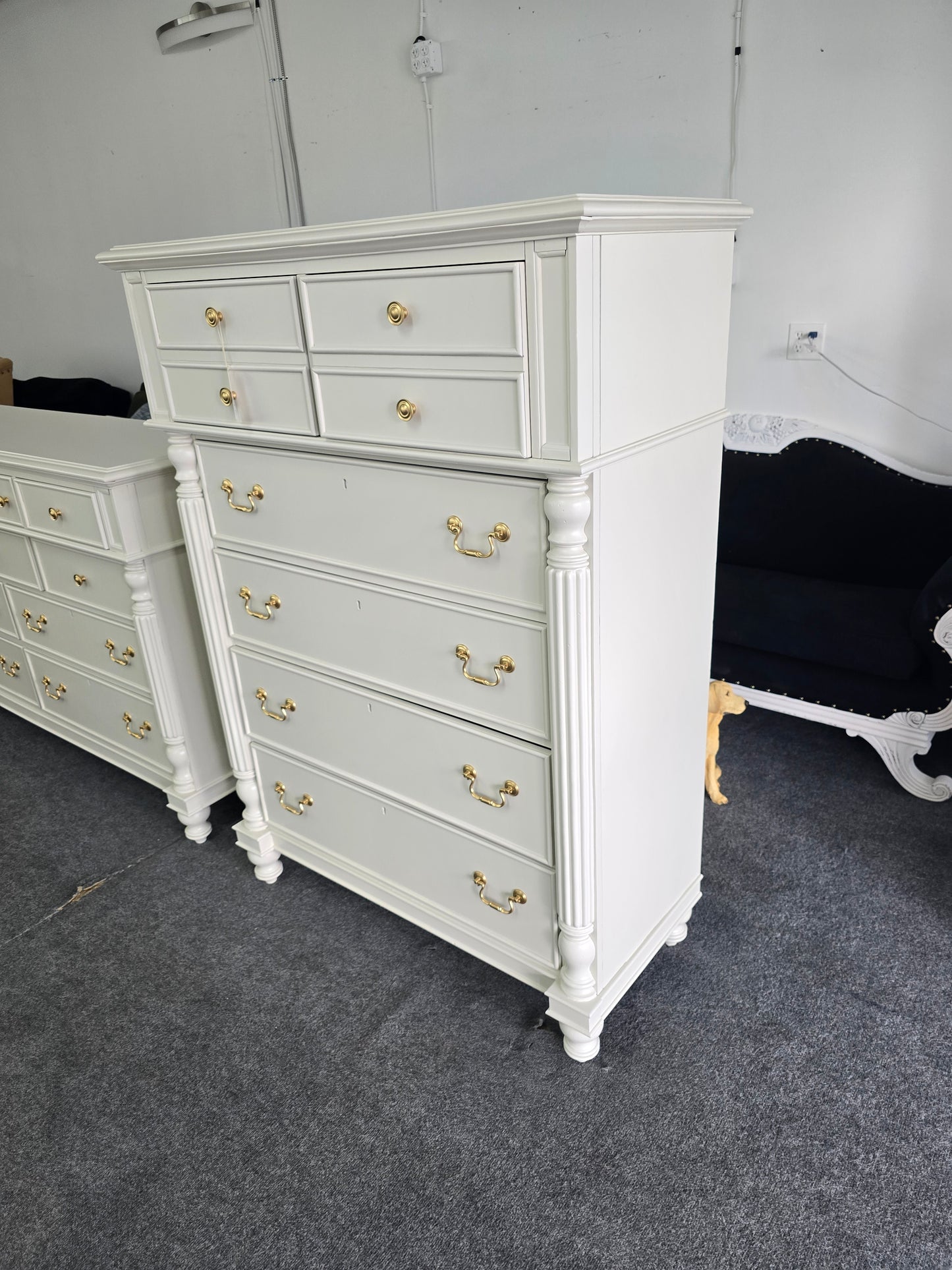 Pawama Jack solid wood lacquered cream chest