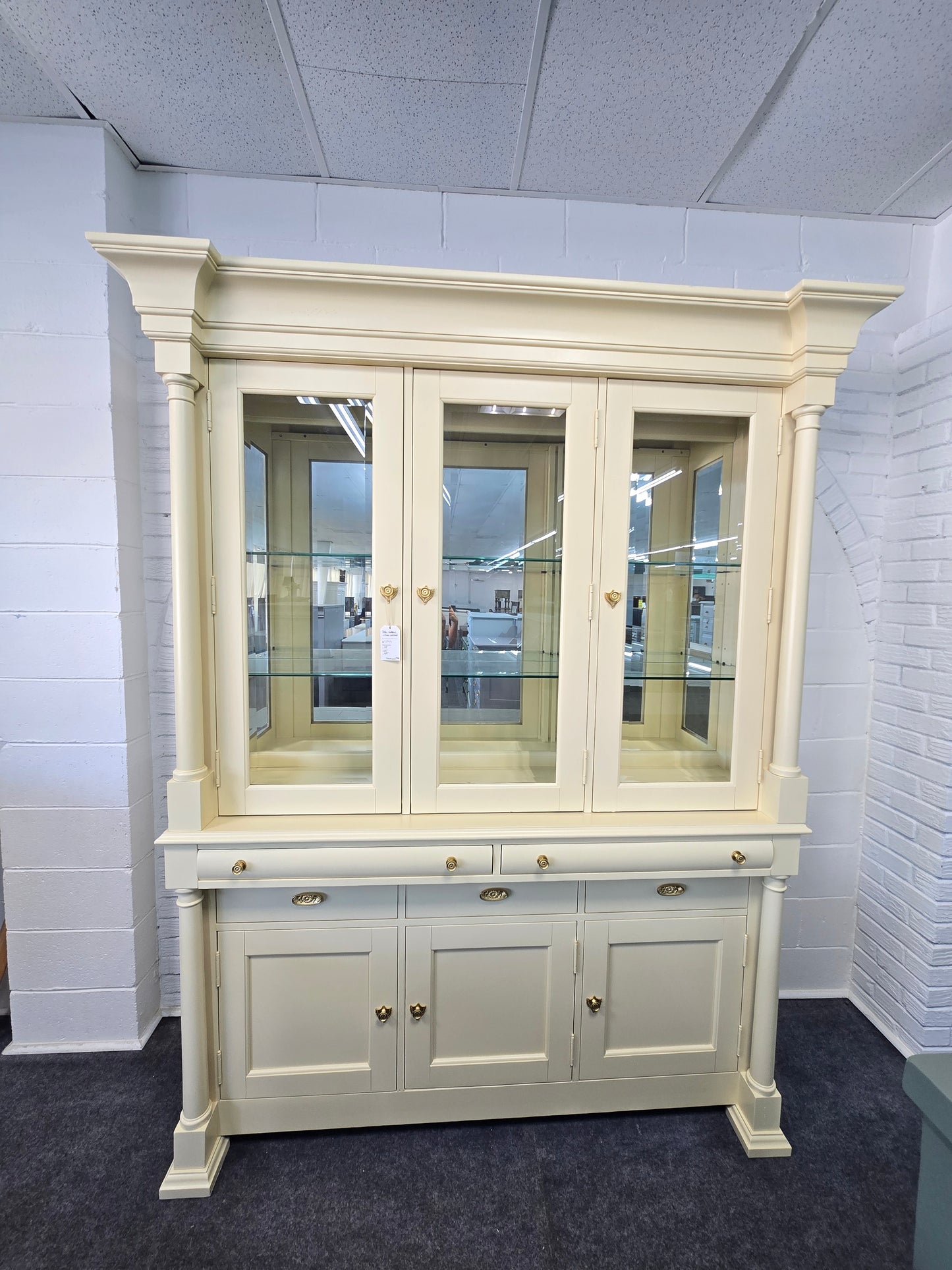 Bassett pale yellow lacquered china cabinet