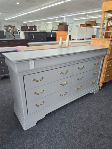 8 drawers gray dresser