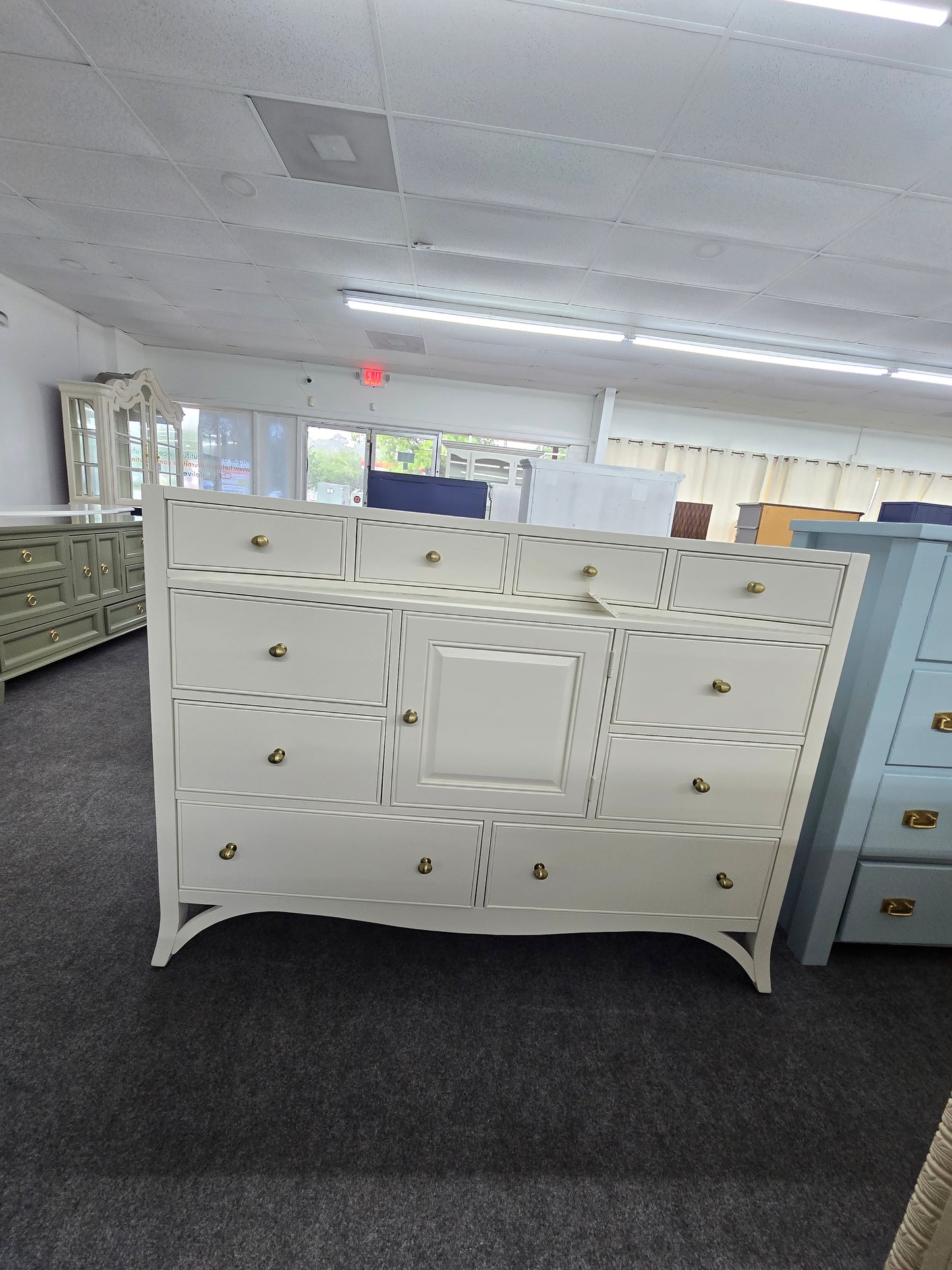 American signature off white dresser