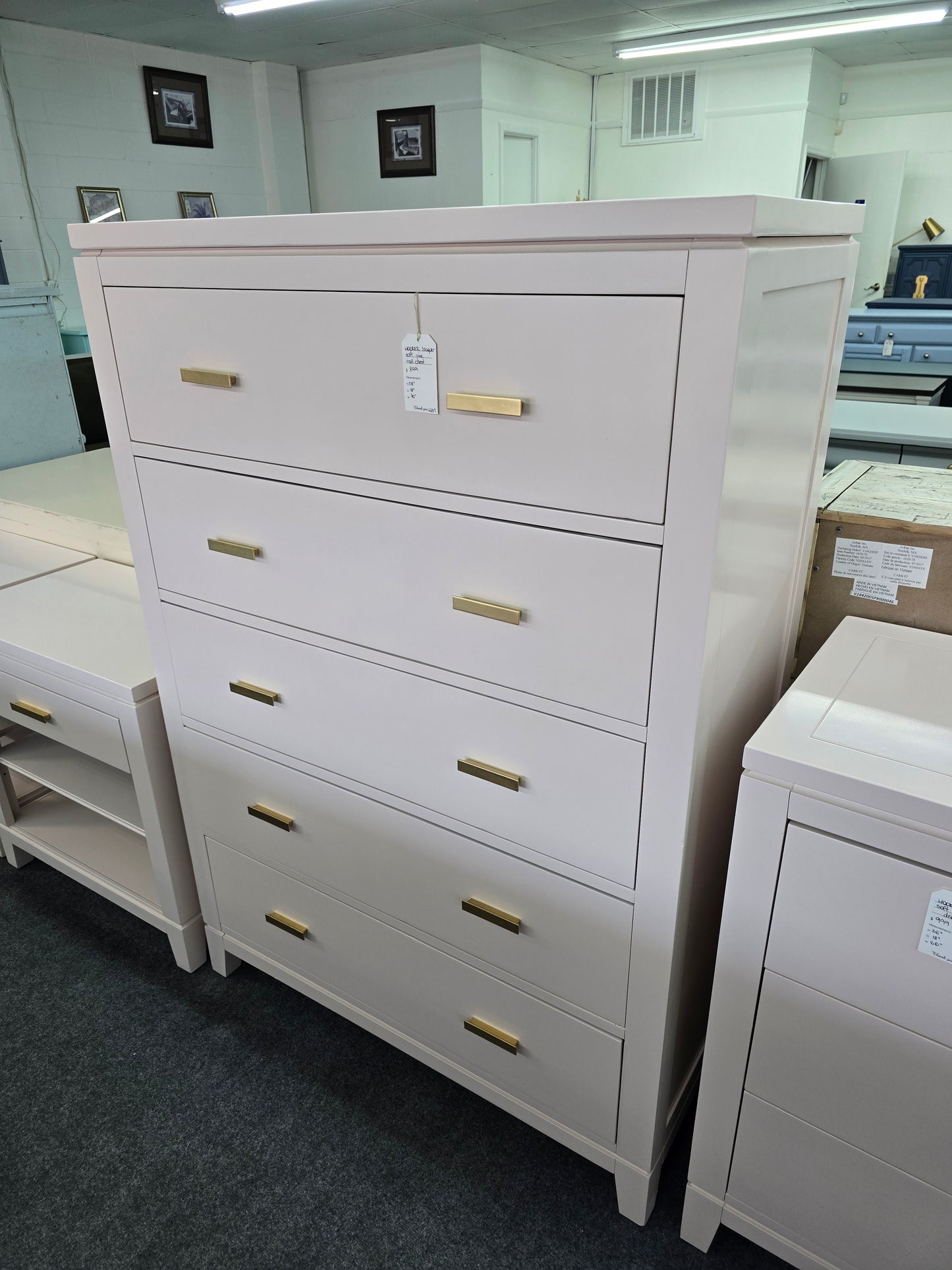 Hooker soft pink tall chest