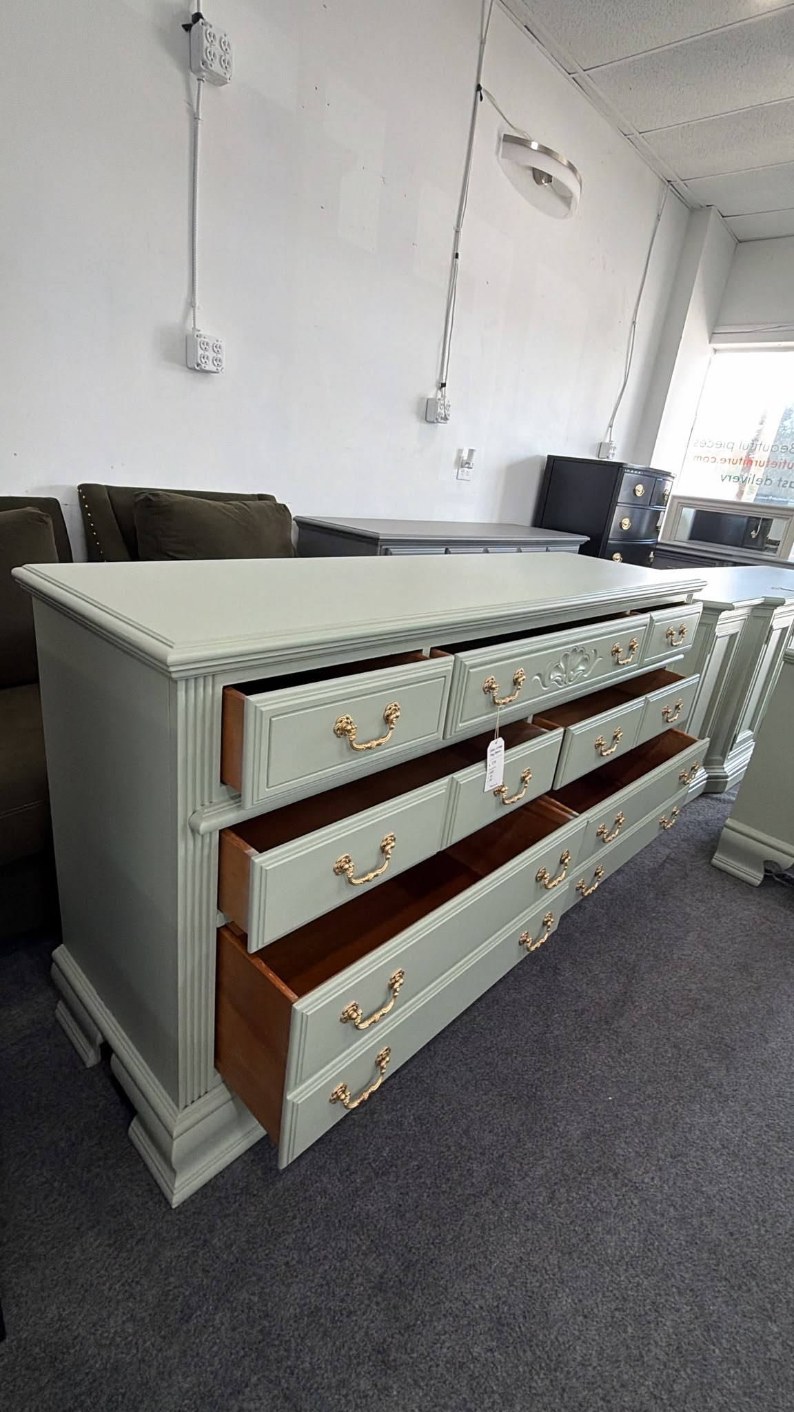 Green vintage 7 drawers dresser