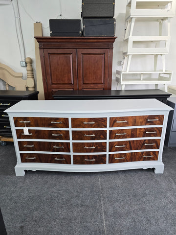 Heritage 12 drawers dresser