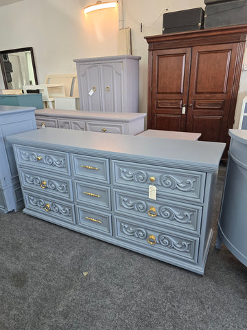 Bassett vintage blue dresser