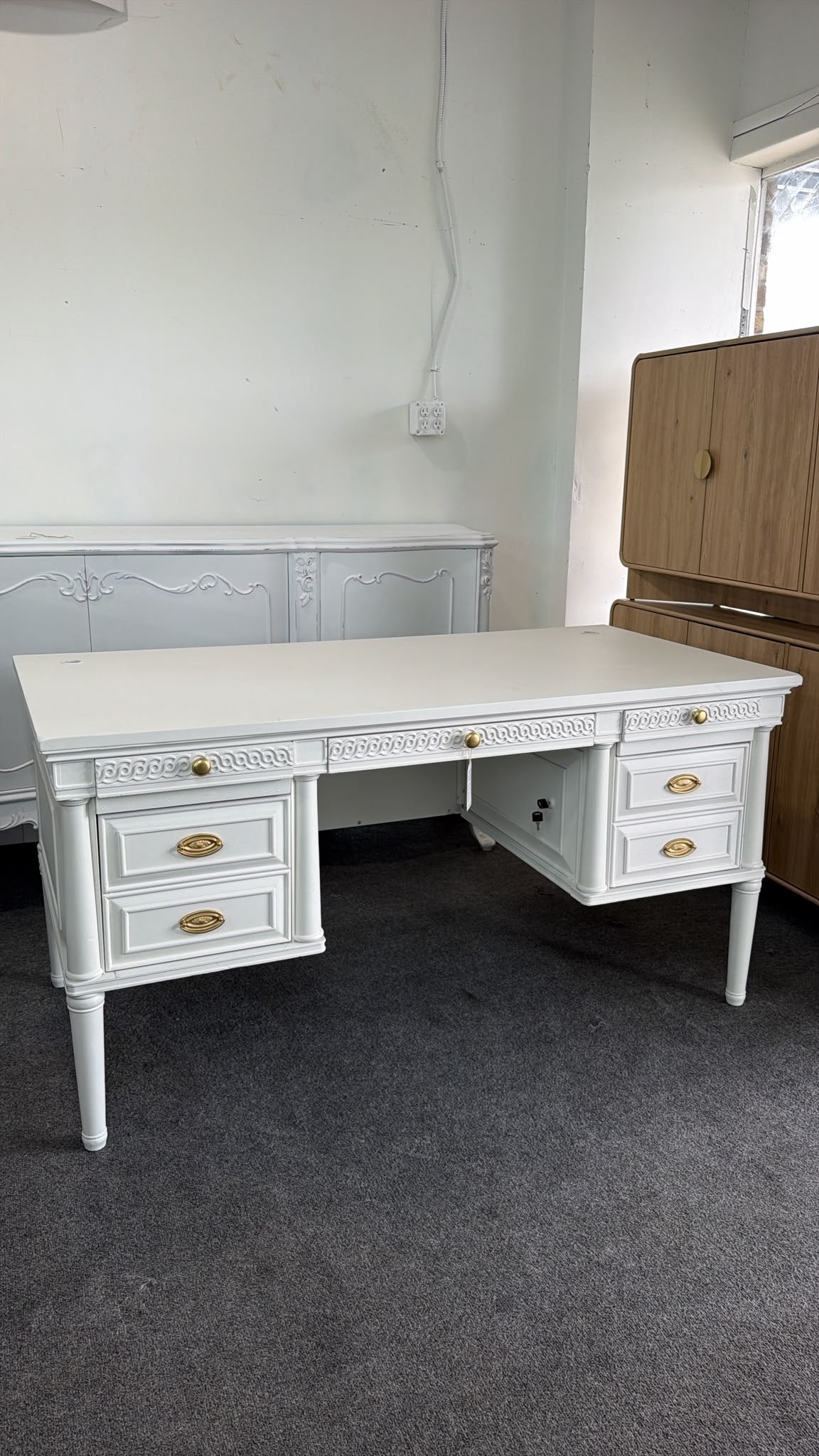 Cute white executive desk