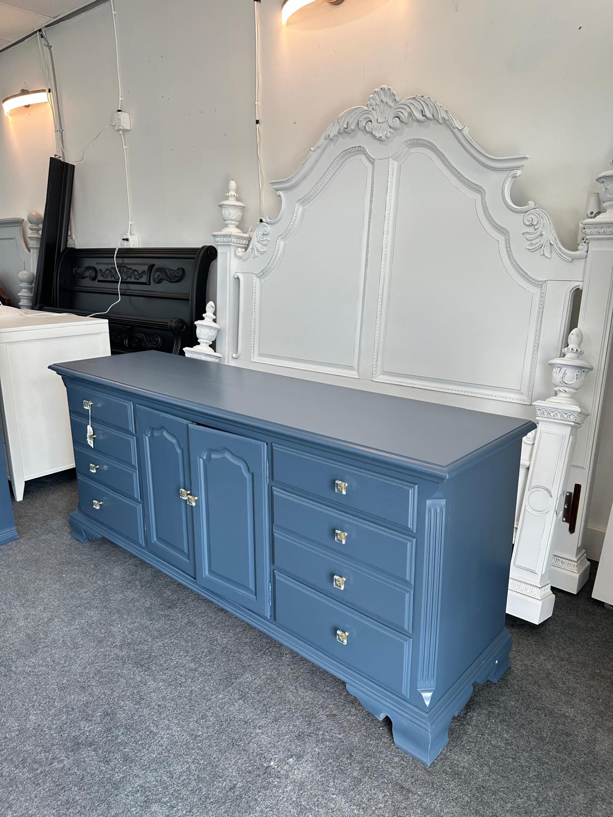 Thomasville solid wood blue dresser