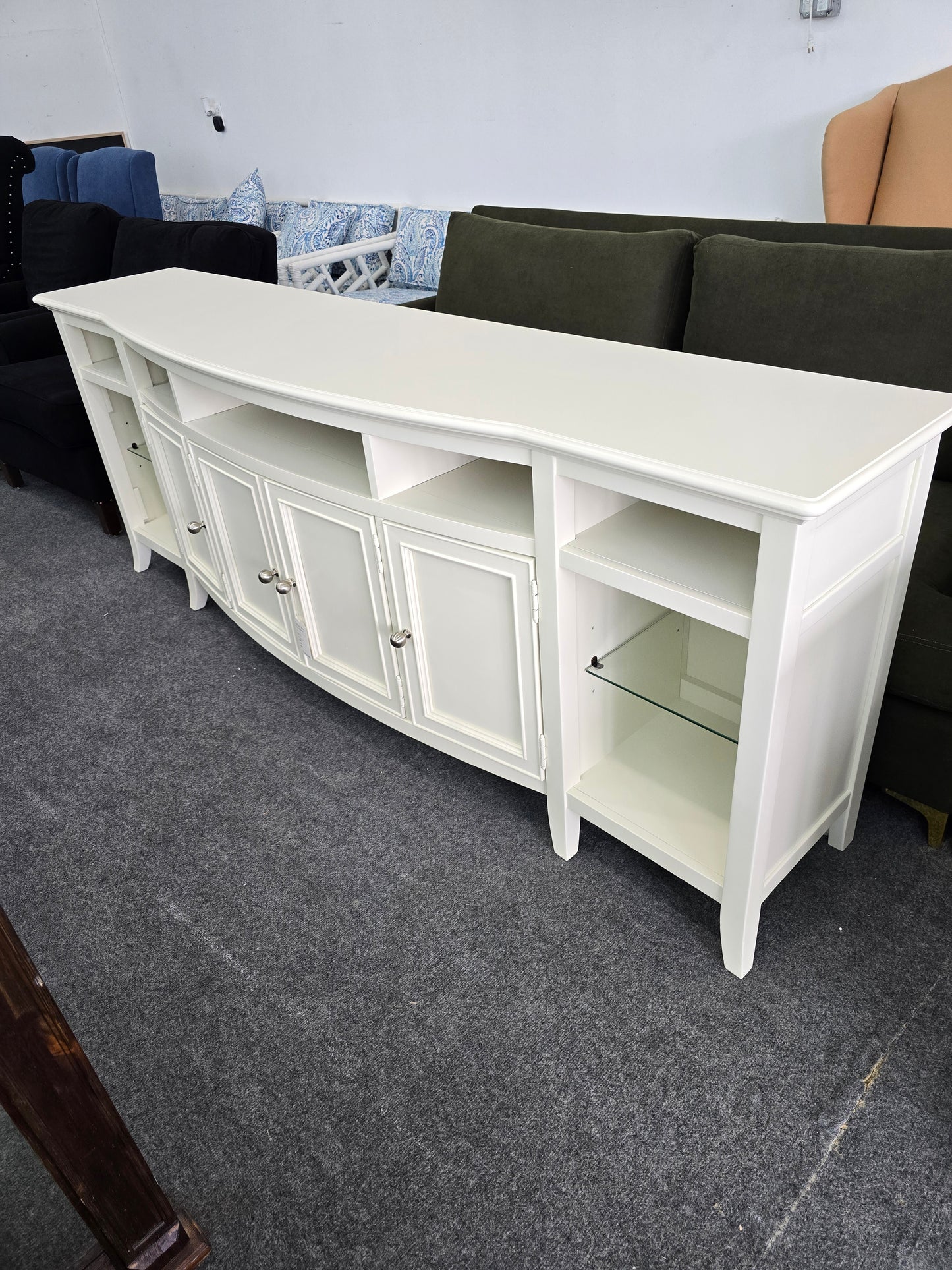 Cream long tv stand