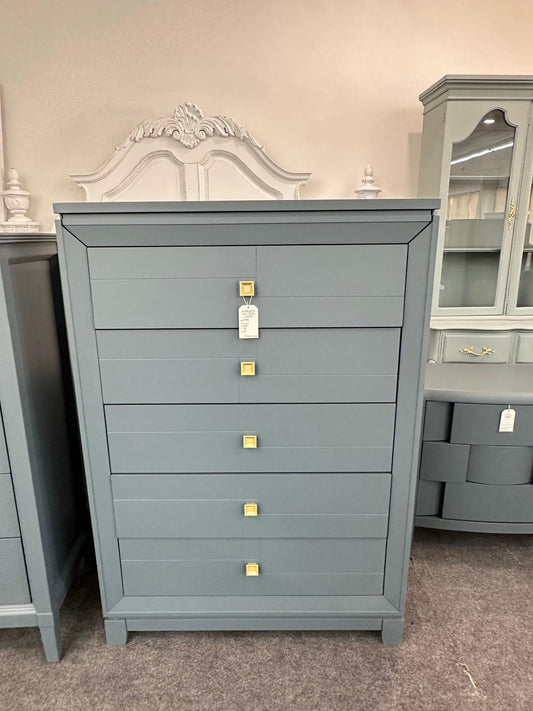 7 drawers blue gray chest