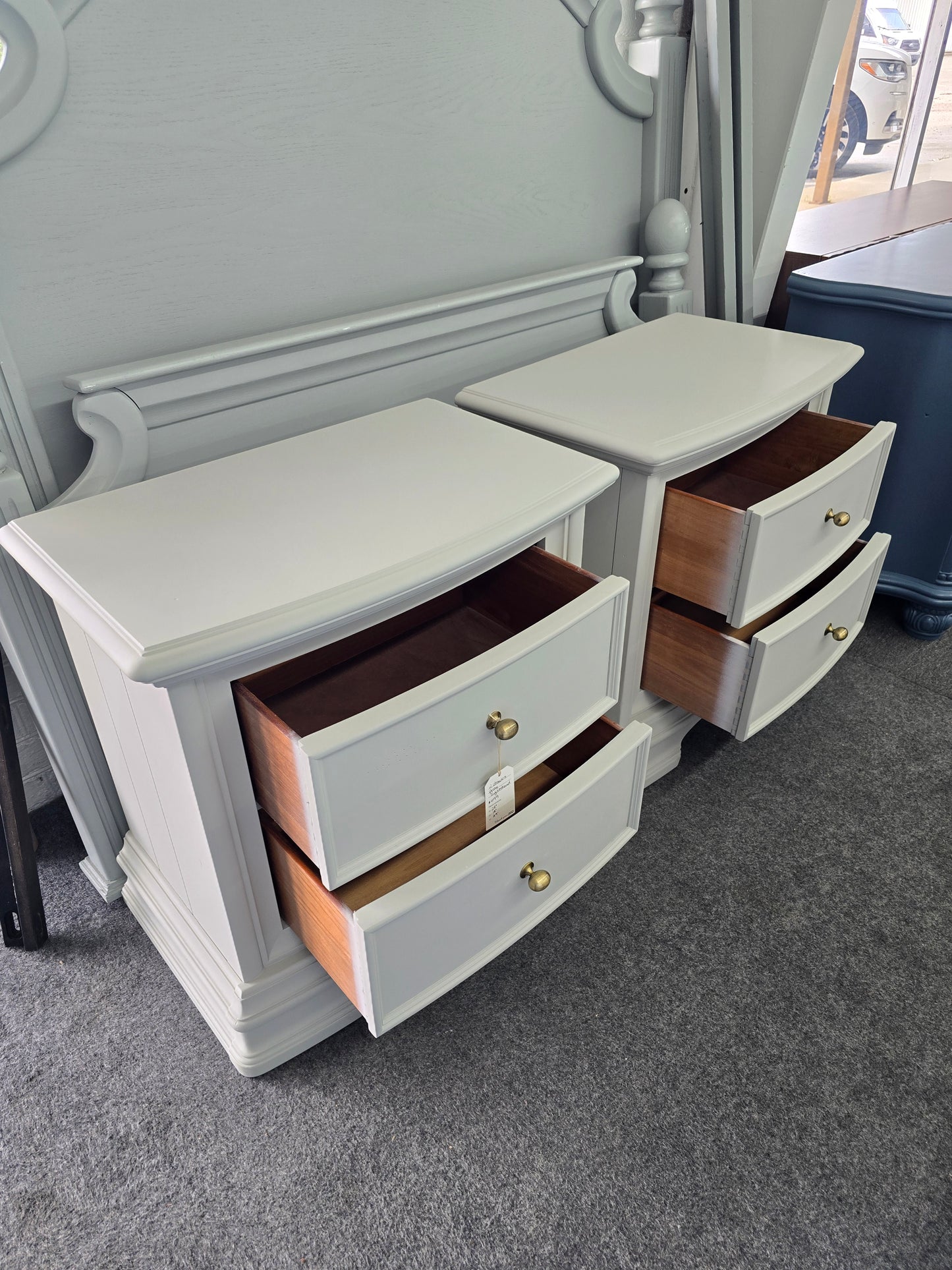 Light gray pair of nightstands