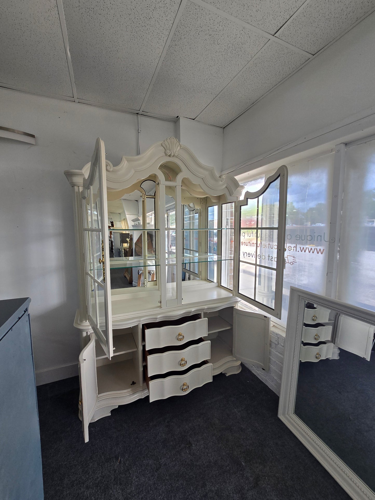 Gorgeous cream lacquered china cabinet