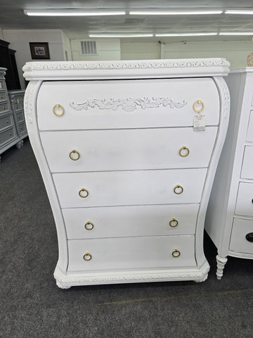 Bombay white Distressed chest