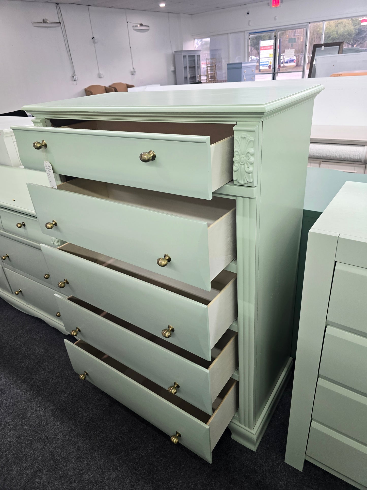 Super cute green 5 drawers tall chest