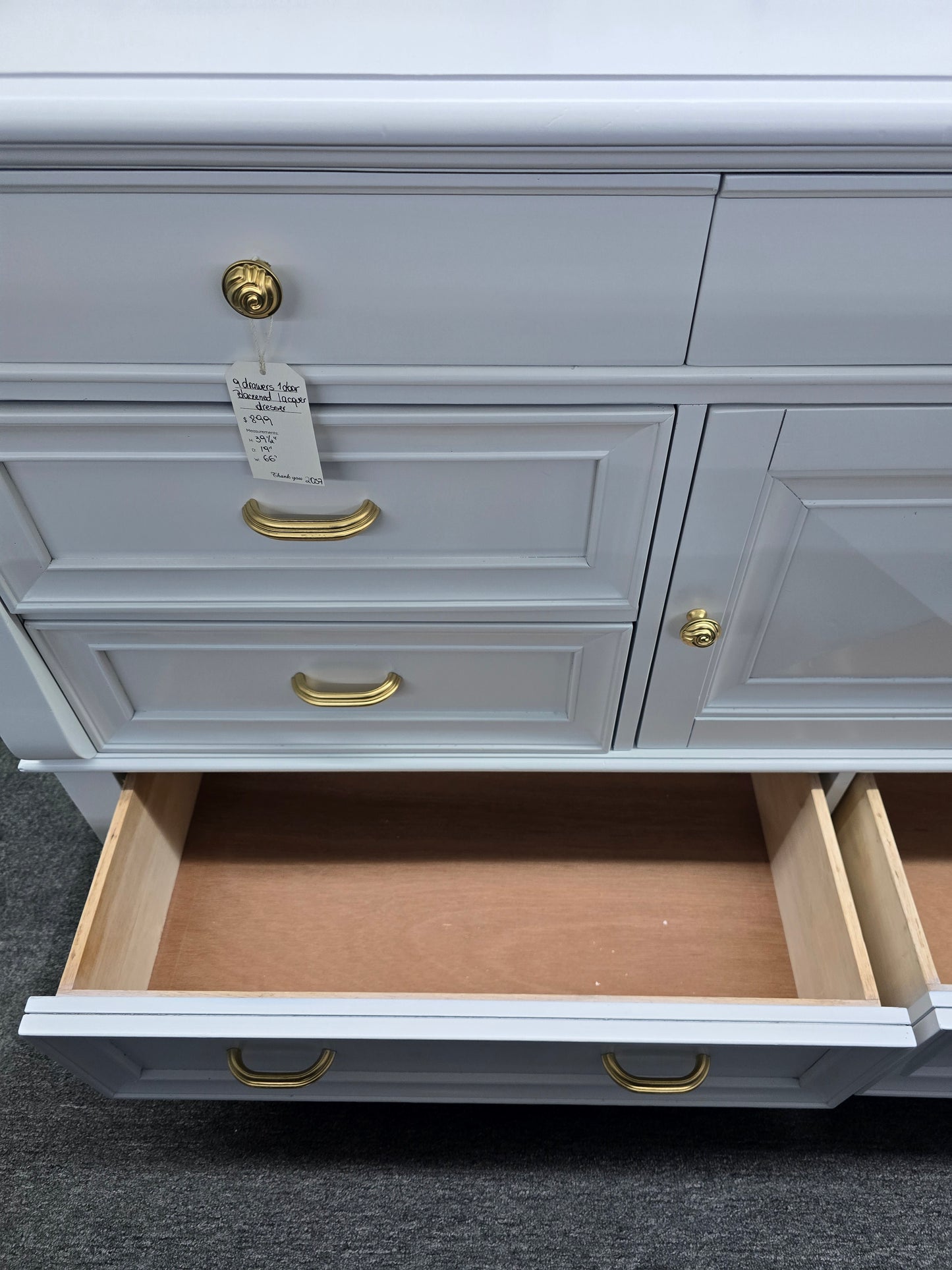 9 drawers 1 door icy dresser