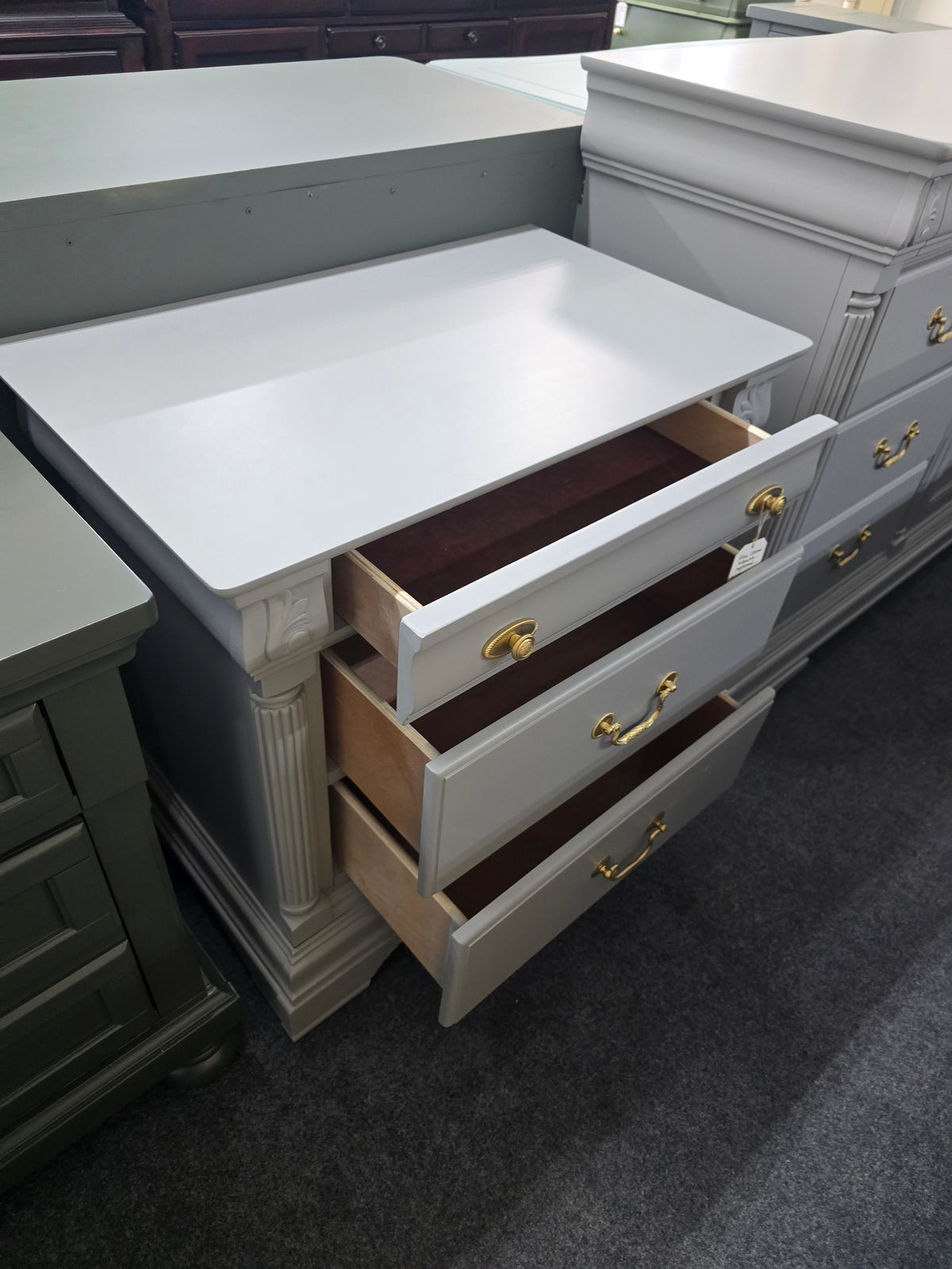 Solid wood 3 drawers gray nightstand