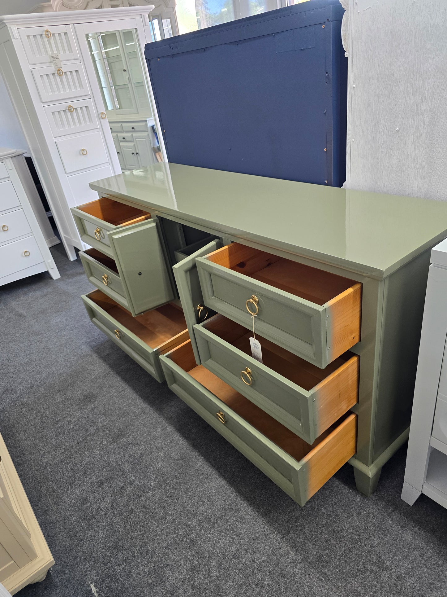 Solid wood plive green lacquered Rotta dresser