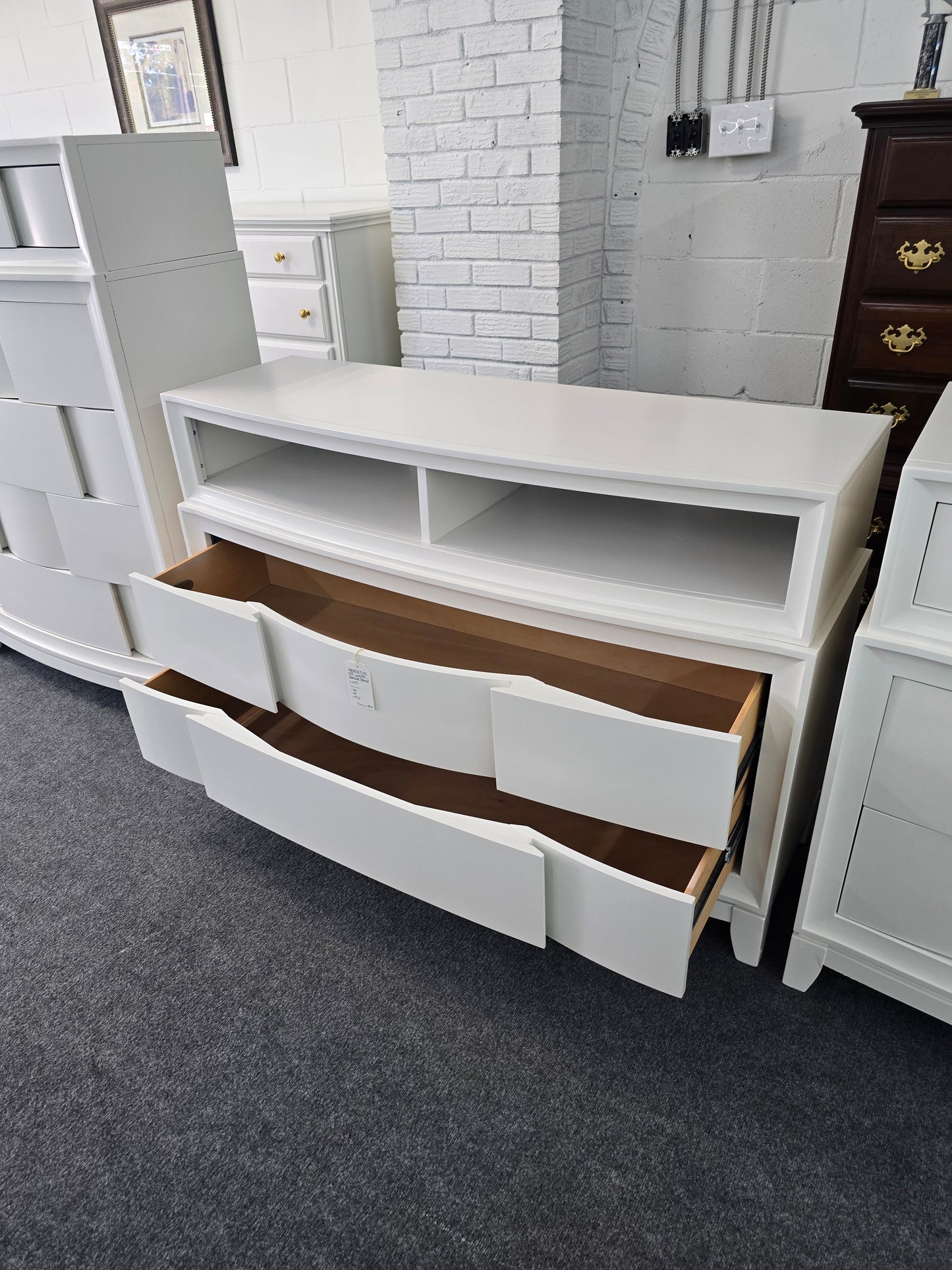 Havertys off white dresser/stand