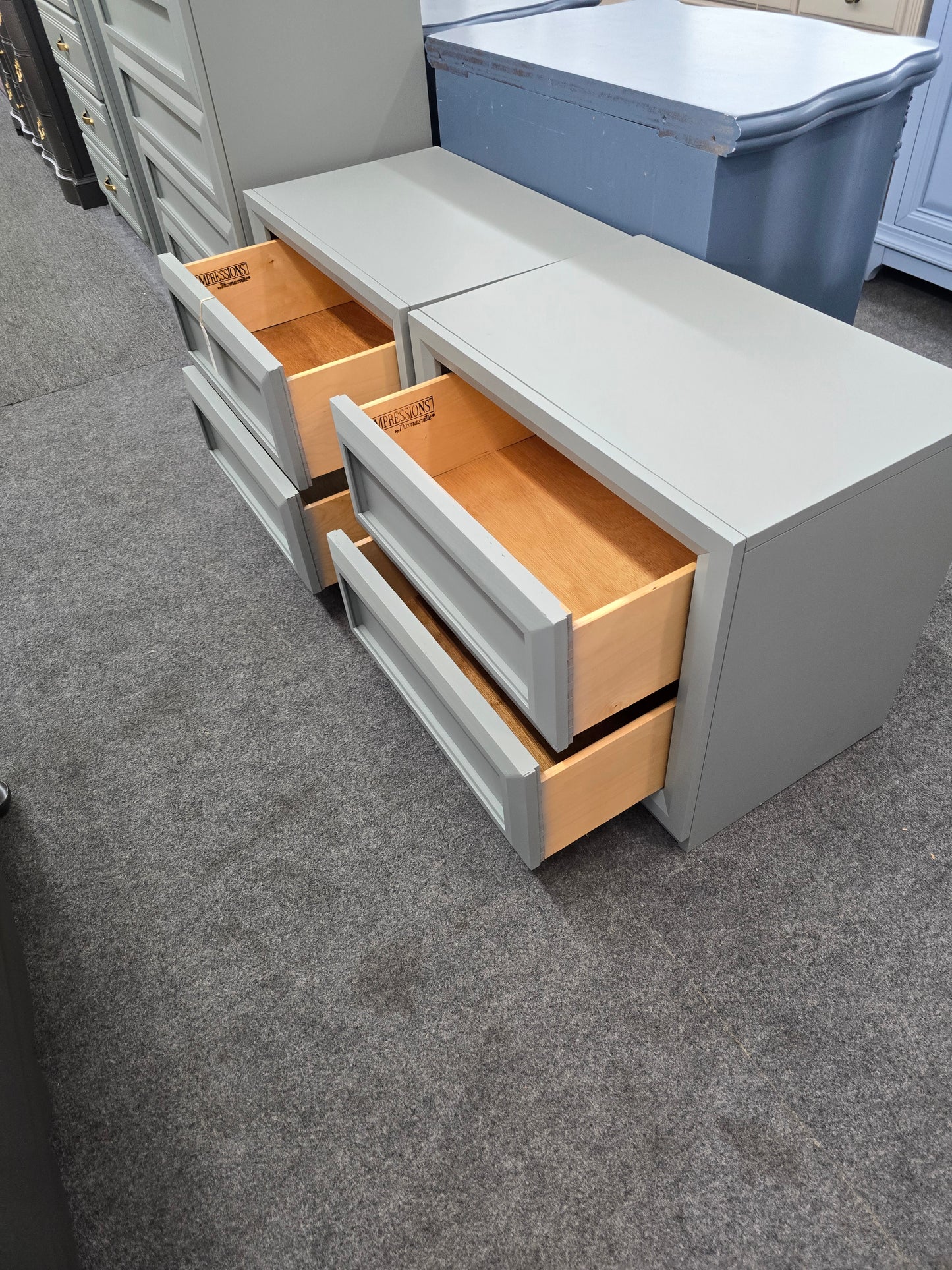 Thomasville green gray pair of nightstands