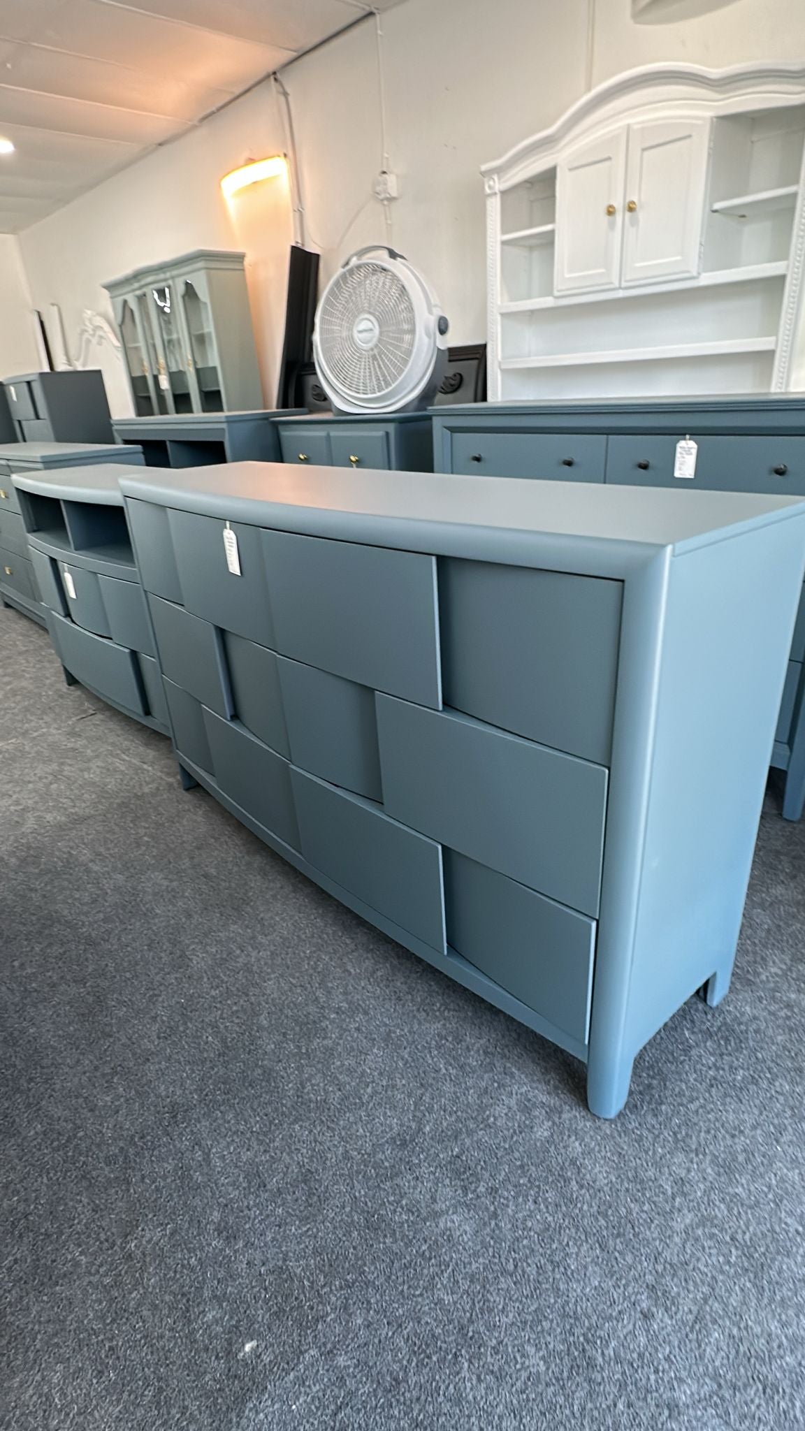 Dark blue layered 6 drawers dresser