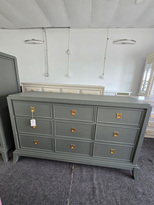 Broyhill gorgeous green dresser
