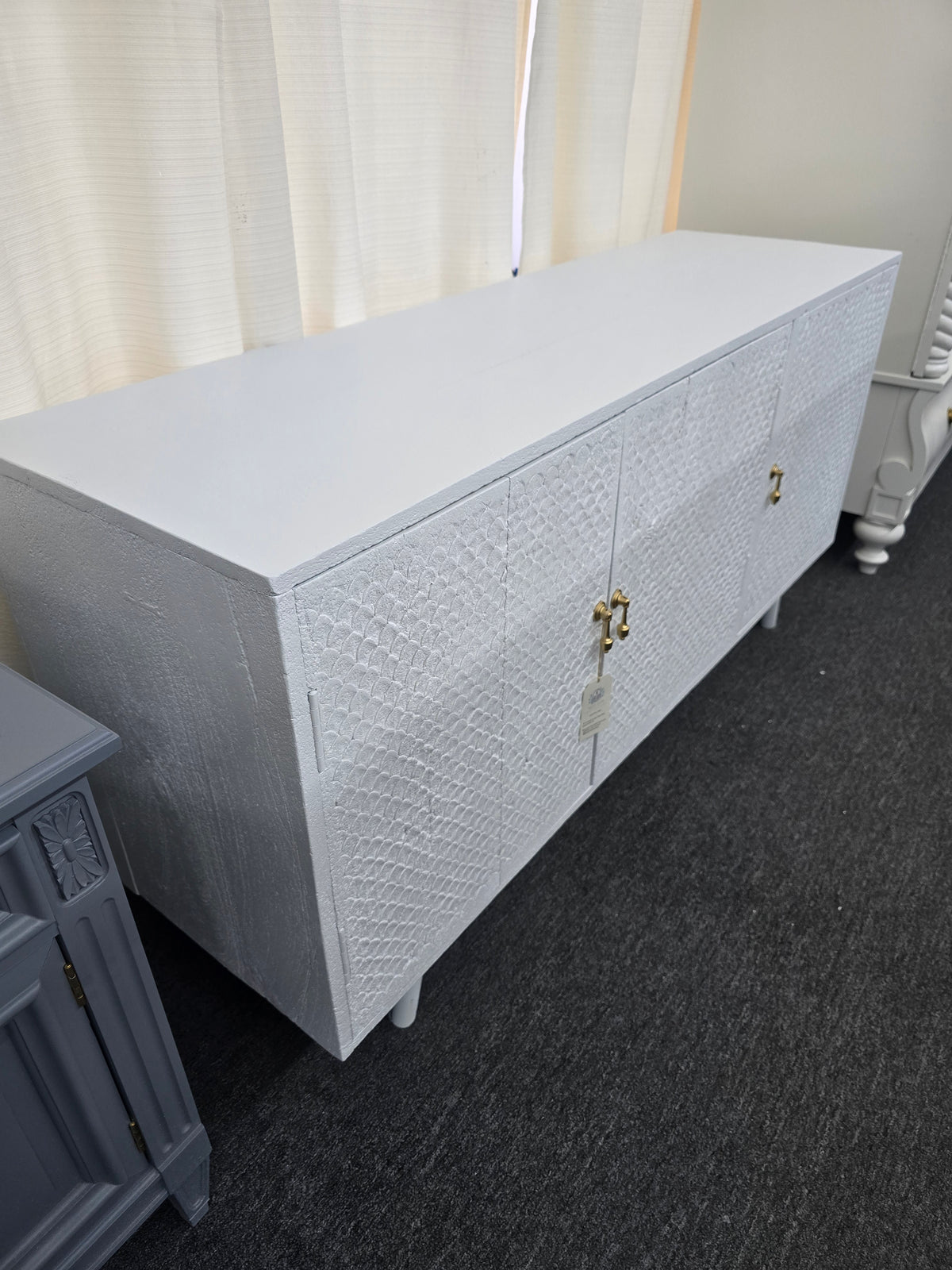 Rustic white lacquered cabinet