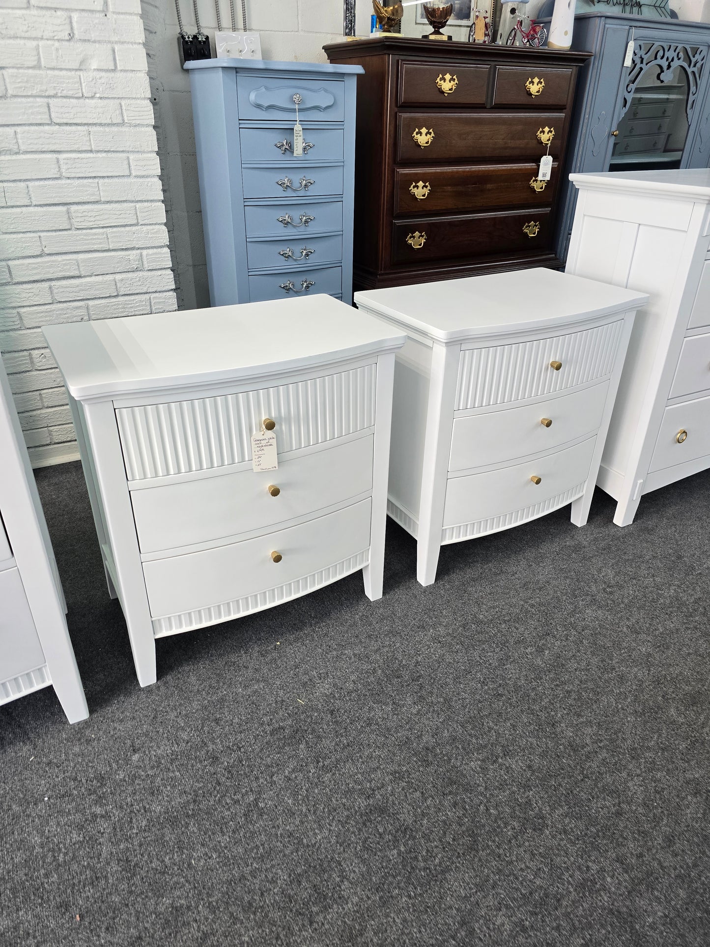 Gorgeous white bowfront pair of nightstands
