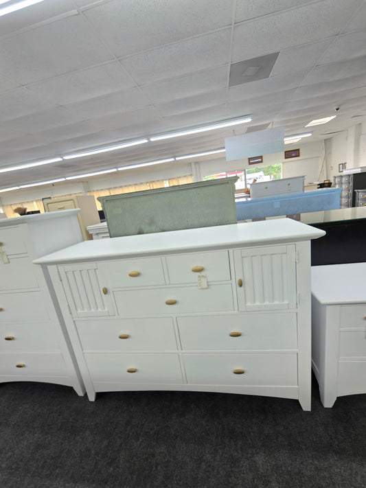 Kathy Ireland white dresser