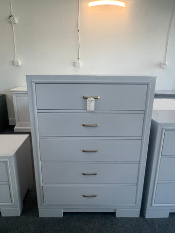Gray lacquer chest