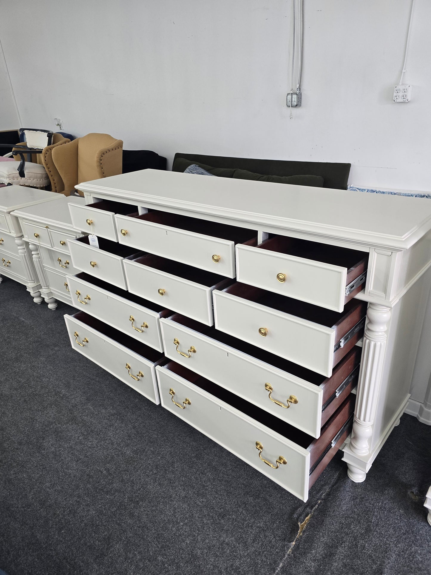 Pawama Jack solid wood cream lacquered dresser