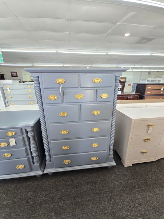 Gray lacquered 10 drawers chest