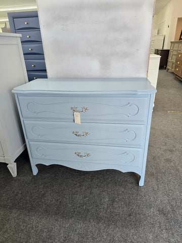 French provincial 3 drawers baby blue dresser