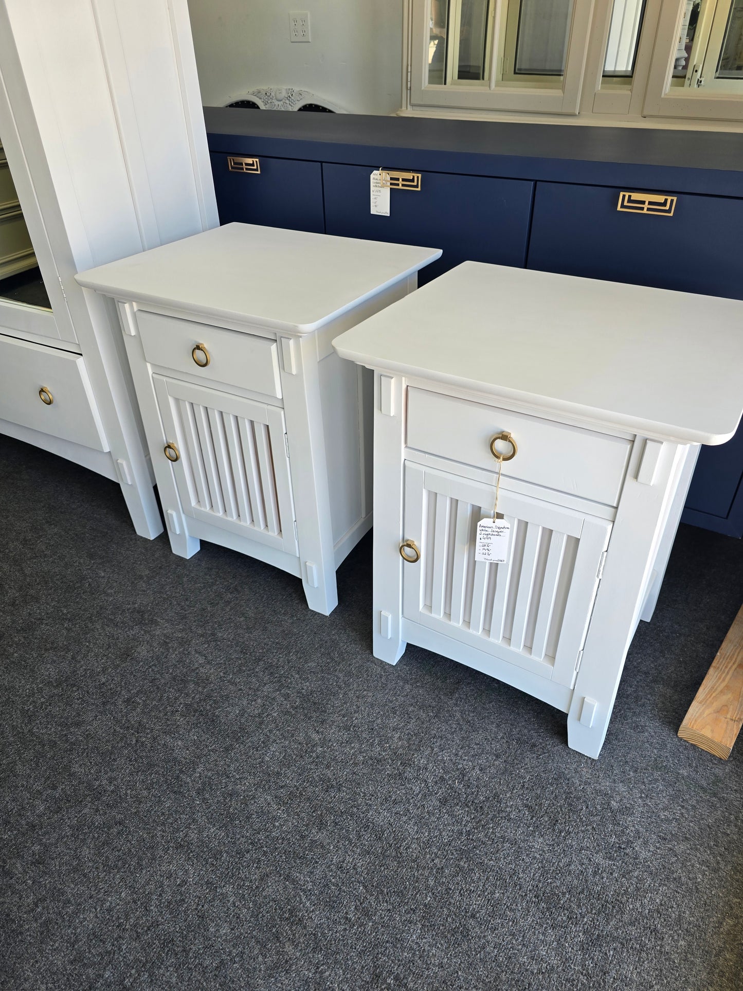 American signature white lacquered 2 nightstands