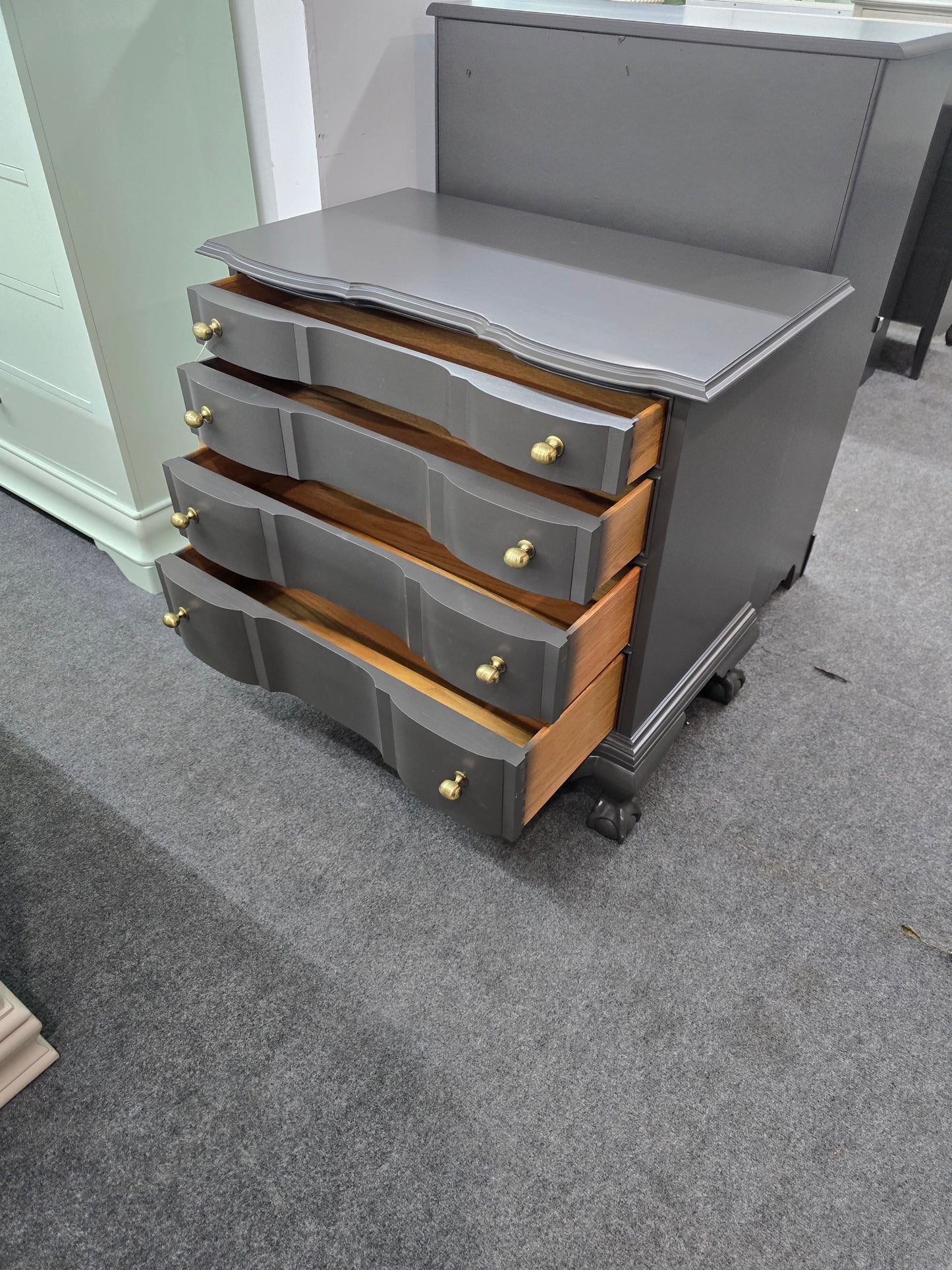 Solid wood Council graphite dresser