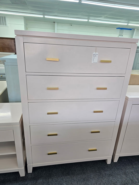 Hooker soft pink tall chest