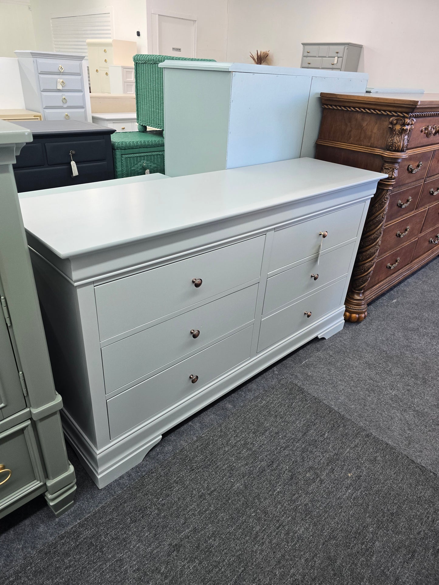 6 drawers gray dresser