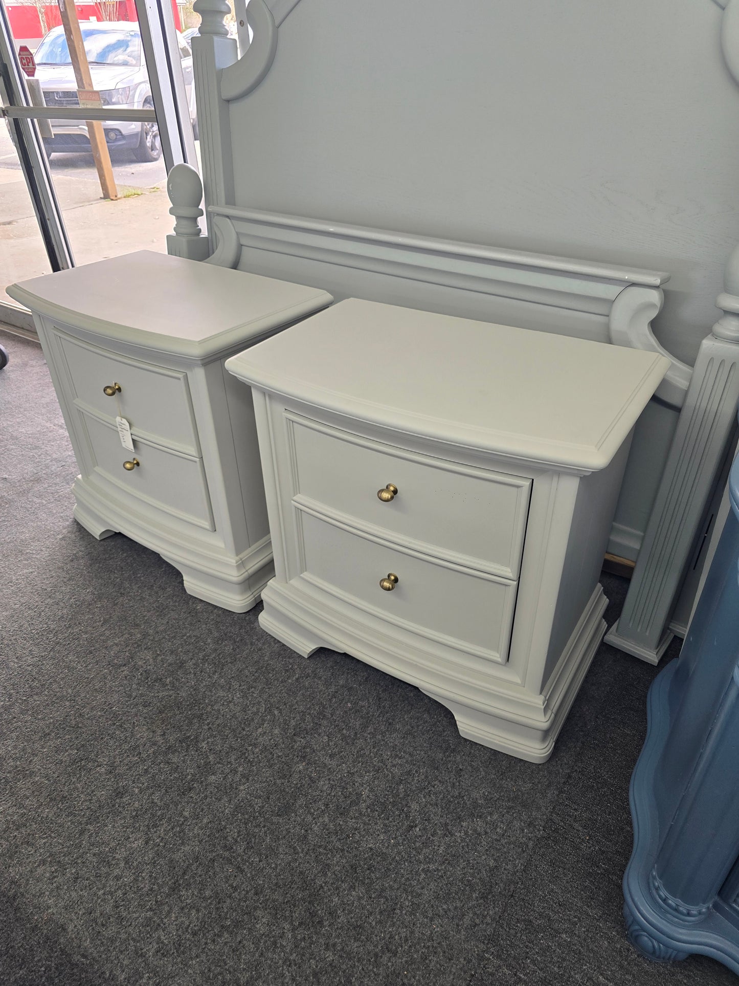 Light gray pair of nightstands