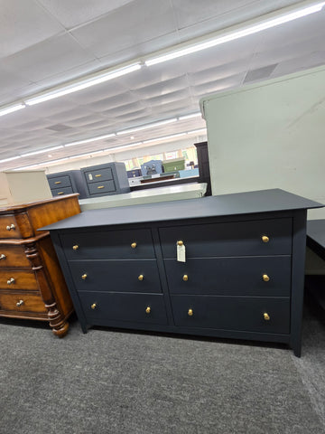 Copeland 6 drawers dresser