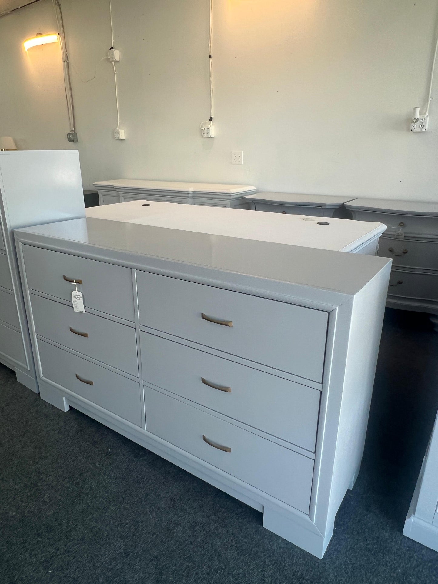 Super cute gray lacquer 6 drawers dresser